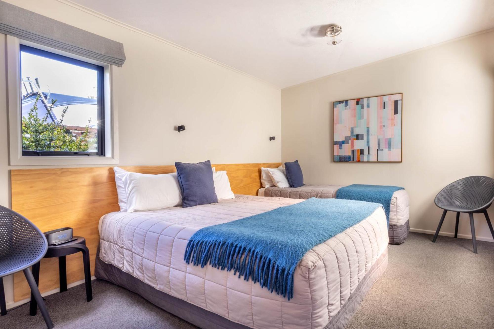 Shakespeare House Bed & Breakfast Te Anau Exterior foto